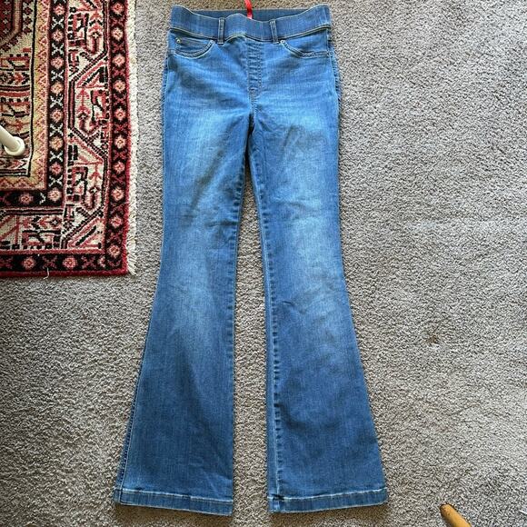 Spanx Everywhere Flare Jeans - Picture 1 of 7